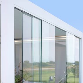 WG 10 rammeløst glassparti til pergola og sommeruterom