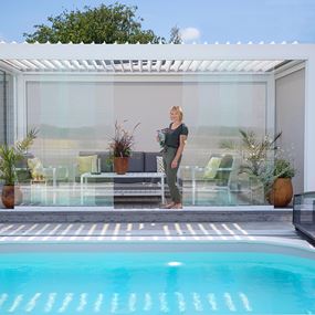 Moderne og praktisk Pergola i lakkert aluminium.