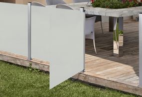 Nærbilde av glassport i frostet glass